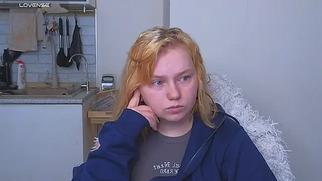 soft focus online show from June 8, 4:46 am