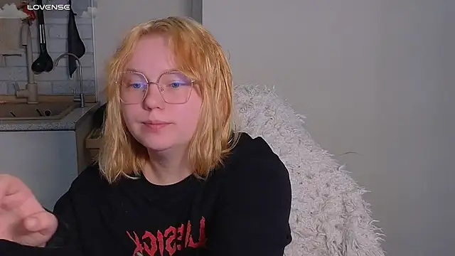 soft focus online show from May 29, 4:51 am