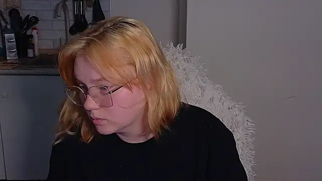 soft focus online show from May 28, 4:53 am