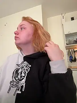 soft focus online show from April 19, 4:46 am