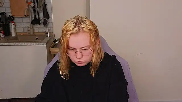 soft focus online show from May 26, 4:54 am