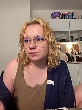 soft focus online show from June 5, 6:52 am