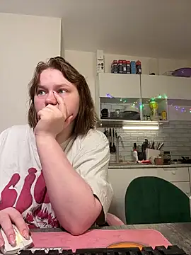 soft focus online show from March 30, 4:47 am