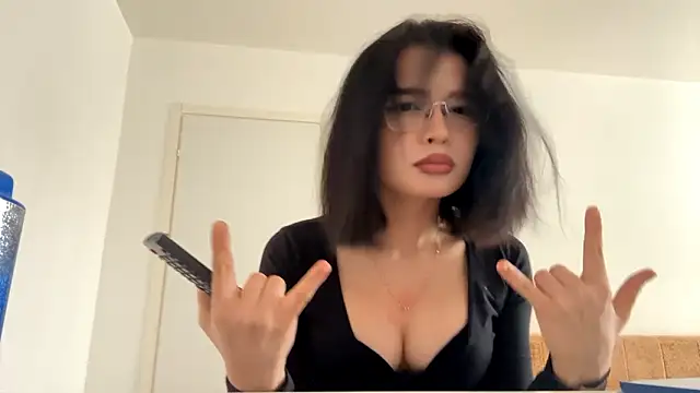 CartiBlue online show from March 3, 10:33 am