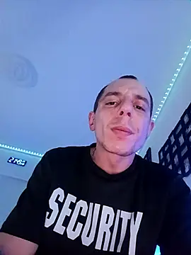 Snapshot of Hugo1993 chatting on February 28, 8:52 pm Hugo1993 online show from February 28, 8:52 pm