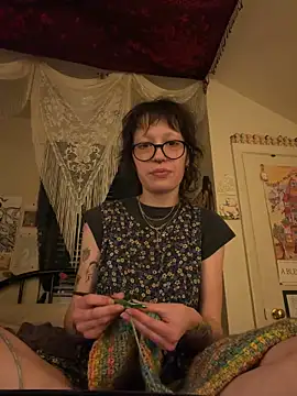 Anniething online show from March 3, 3:57 am