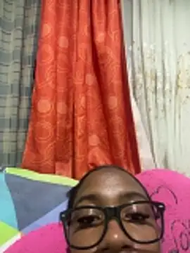 Emi rousse online show from April 14, 3:55 am