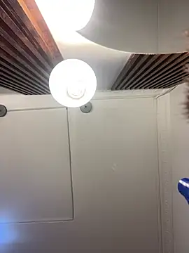 Emi rousse online show from April 8, 12:28 pm