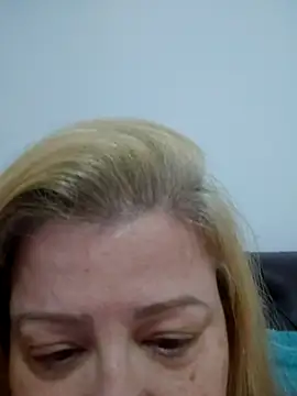 Snapshot of UmaDeusa chatting on March 1, 2:11 am UmaDeusa online show from March 1, 2:11 am