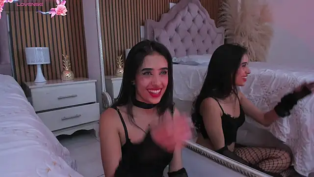 GabyOwenss online show from April 16, 9:39 pm