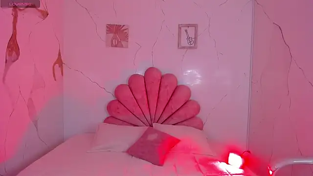 GabyOwenss online show from March 11, 10:15 pm