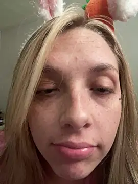 imkhloe online show from March 23, 5:46 pm