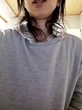 mako7612 online show from March 19, 1:44 pm