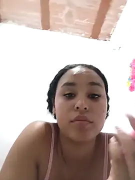 kiaria Glow online show from March 3, 3:24 am