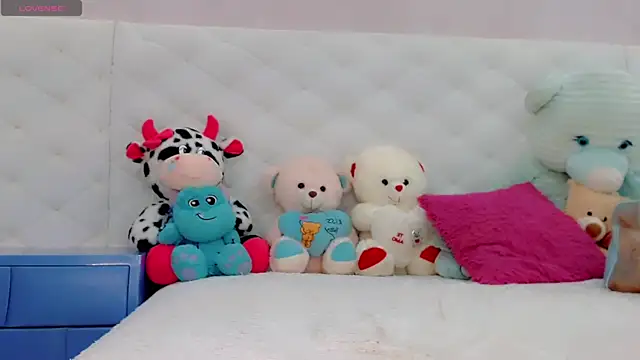 catriona queen16 online show from May 10, 4:05 am