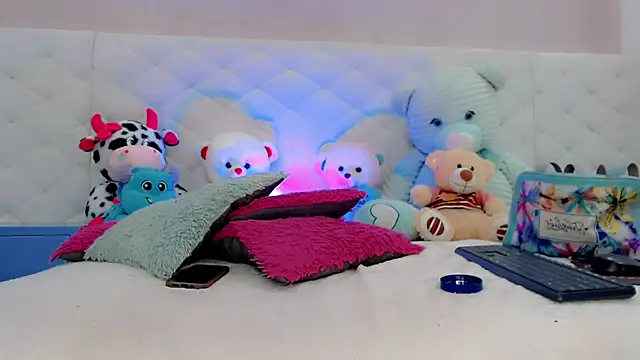 catriona queen16 online show from April 5, 3:13 am