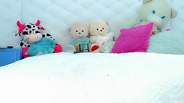 catriona queen16 online show from March 30, 4:36 am