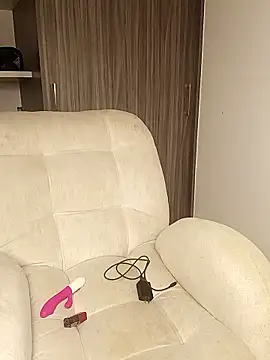 Snapshot of LavaGirl07 chatting on March 3, 2:07 am LavaGirl07 online show from March 3, 2:07 am