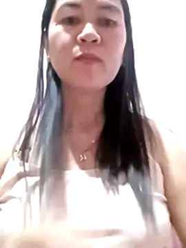 sweet lyn2025 online show from March 14, 12:05 am