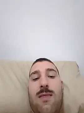 straightdude99 online show from April 7, 11:17 pm