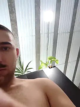 straightdude99 online show from March 14, 6:25 pm