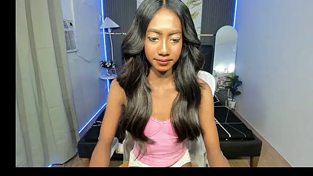 BlackbarbieXXL online show from April 3, 8:15 pm