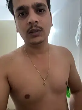Snapshot of the_guy_u_desire chatting on March 28, 11:11 am the guy u desire online show from March 28, 11:11 am