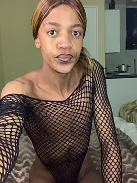Snapshot of Kinky-Nicky04 chatting on June 26, 3:34 am Kinky-Nicky04 online show from June 26, 3:34 am