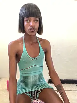 Kinky-Nicky04 online show from May 2, 6:18 am