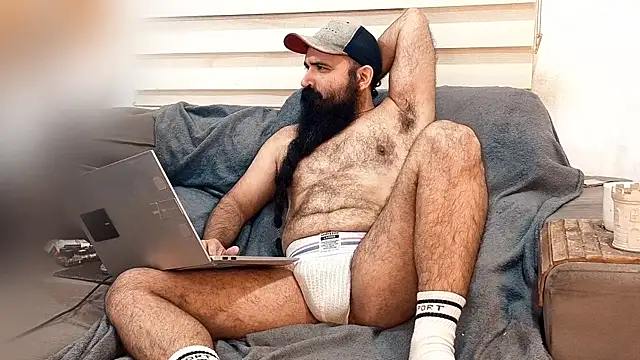 Snapshot of Barba_Negra_Fumador chatting on June 26, 1:00 am Barba Negra Fumador online show from June 26, 1:00 am