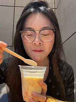 hot soft22 online show from March 4, 10:45 am