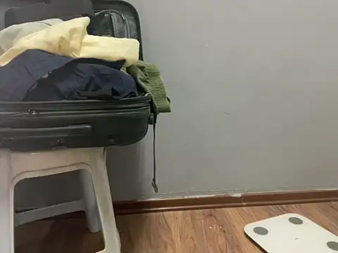 Snapshot of PupperMint_Ruff chatting on March 3, 2:46 pm PupperMint Ruff online show from March 3, 2:46 pm