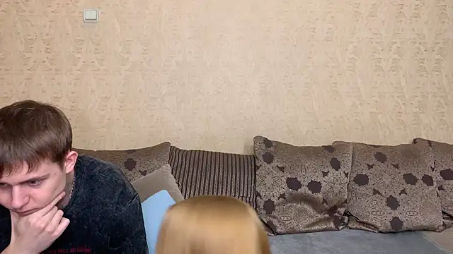 Barbara Mur online show from April 14, 1:49 pm