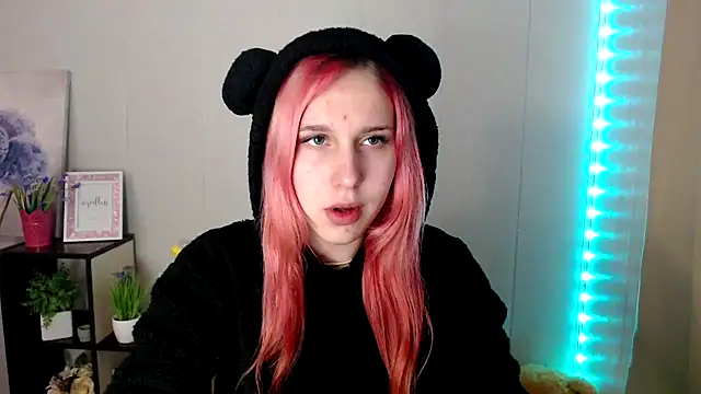 Scarlett lil online show from April 16, 6:58 am