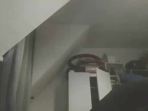 DOUBLETROUBLE7773 online show from April 6, 11:17 pm