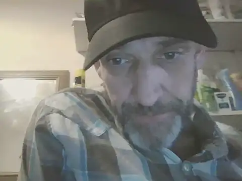 DOUBLETROUBLE7773 online show from March 16, 2:52 am