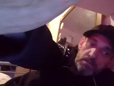 DOUBLETROUBLE7773 online show from March 3, 11:34 pm