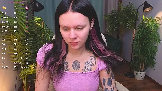 kittenlolla online show from April 1, 5:42 am