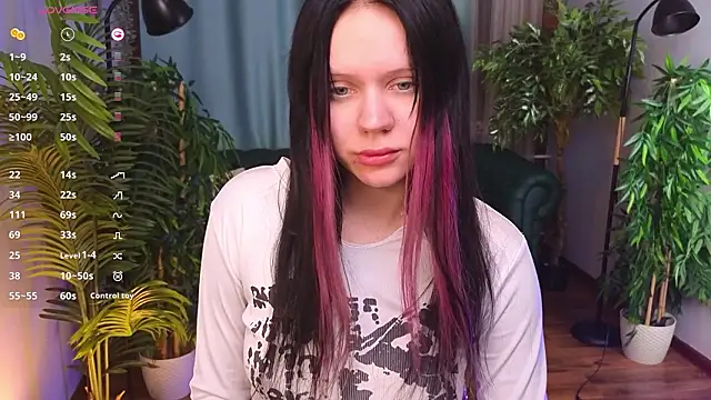 kittenlolla online show from March 28, 5:41 am