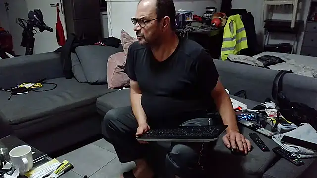 lovious69 online show from July 18, 7:22 pm