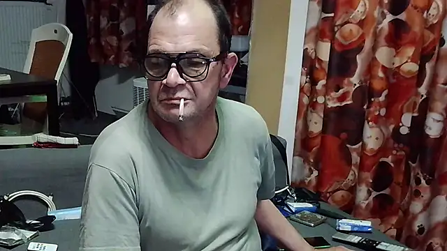 lovious69 online show from April 26, 10:07 pm