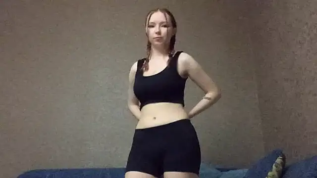 velyraxis online show from April 12, 4:32 pm