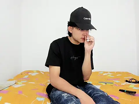 monky 0002 online show from May 22, 2:15 pm