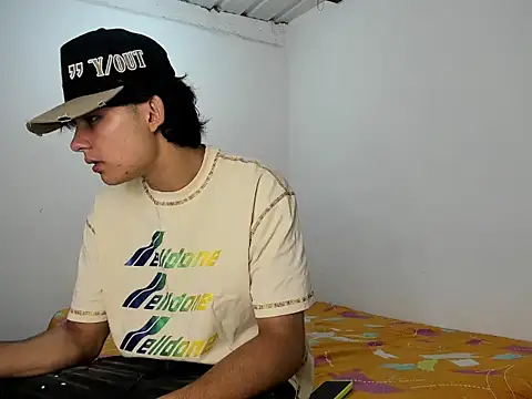 monky 0002 online show from May 13, 3:19 pm