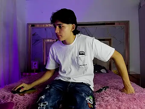 monky 0002 online show from March 26, 3:05 am