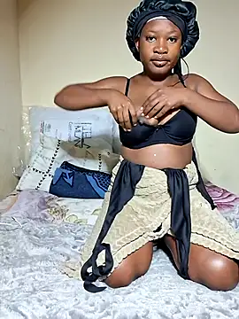 Snapshot of LillyXO2 chatting on June 29, 7:02 pm LillyXO2 online show from June 29, 7:02 pm