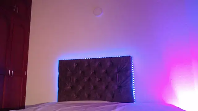 sweetsea  online show from April 17, 11:40 pm