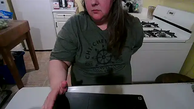 smalltowntrouble online show from April 25, 2:58 am
