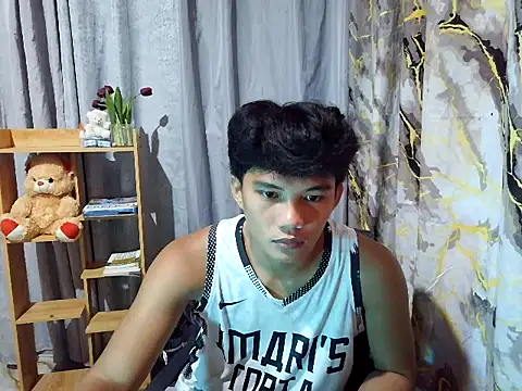 Snapshot of marksurelyhard chatting on July 7, 4:21 pm marksurelyhard online show from July 7, 4:21 pm