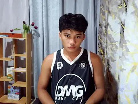 Snapshot of marksurelyhard chatting on June 16, 5:13 pm marksurelyhard online show from June 16, 5:13 pm